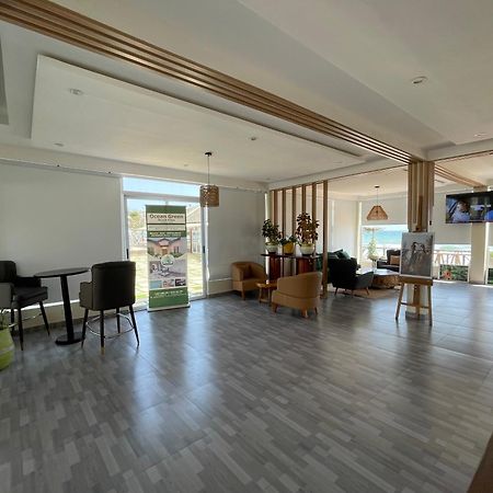 Ocean Green Beach Resorts And Villas Prampram Exteriör bild