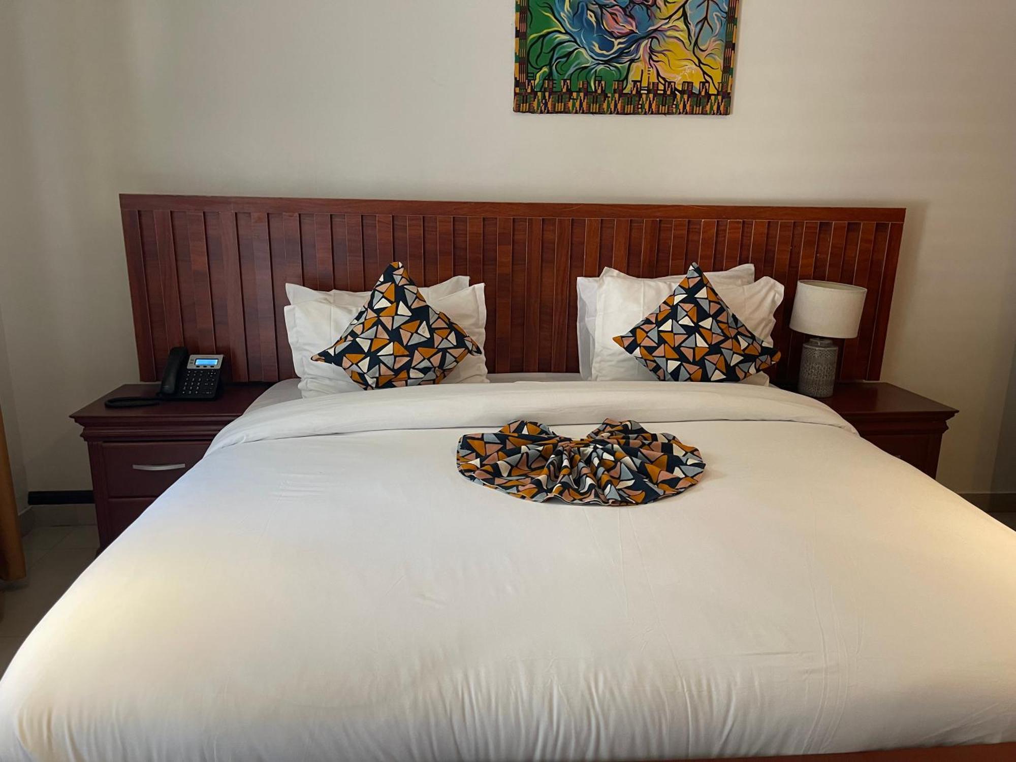 Ocean Green Beach Resorts And Villas Prampram Exteriör bild