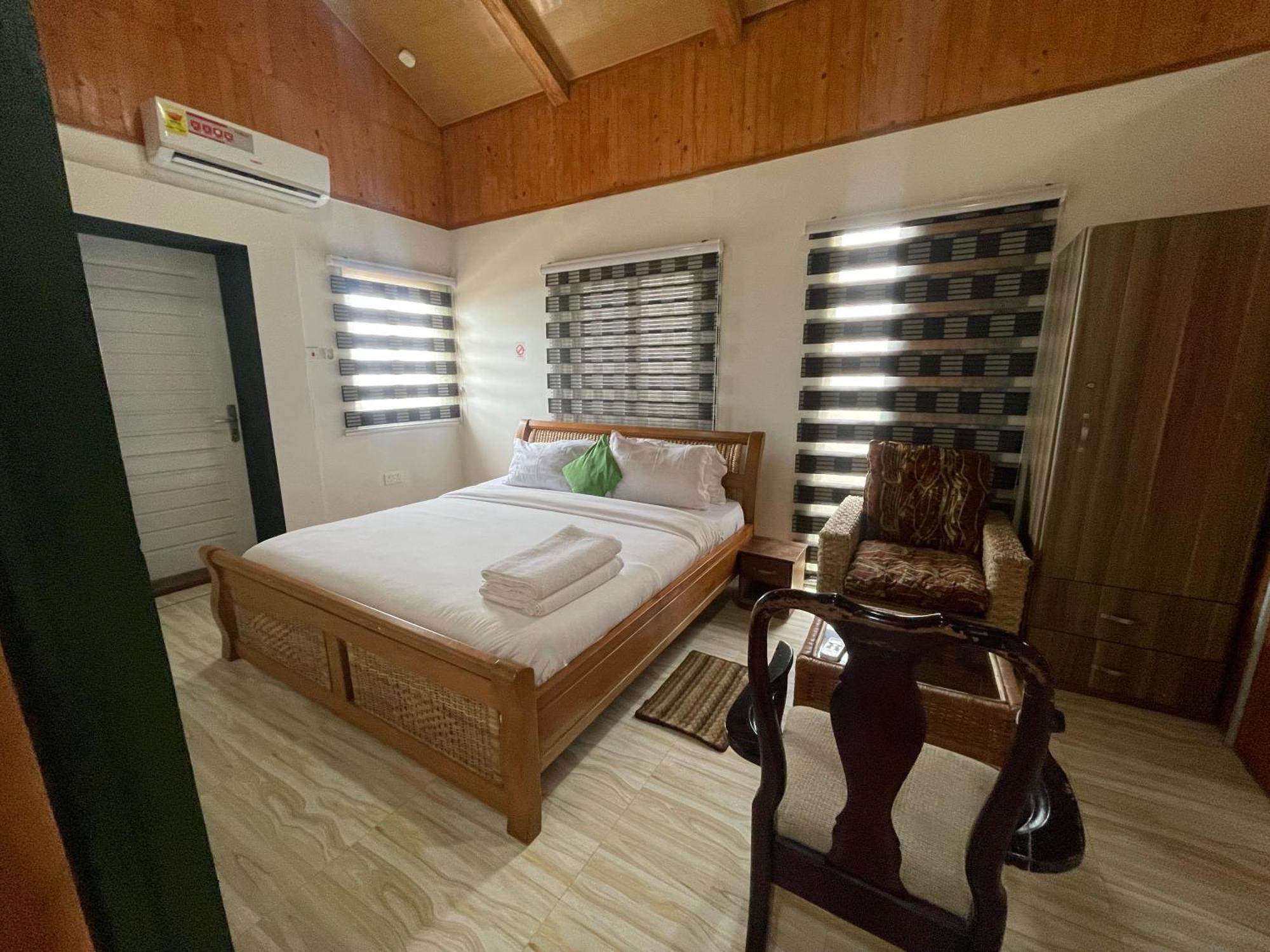 Ocean Green Beach Resorts And Villas Prampram Exteriör bild
